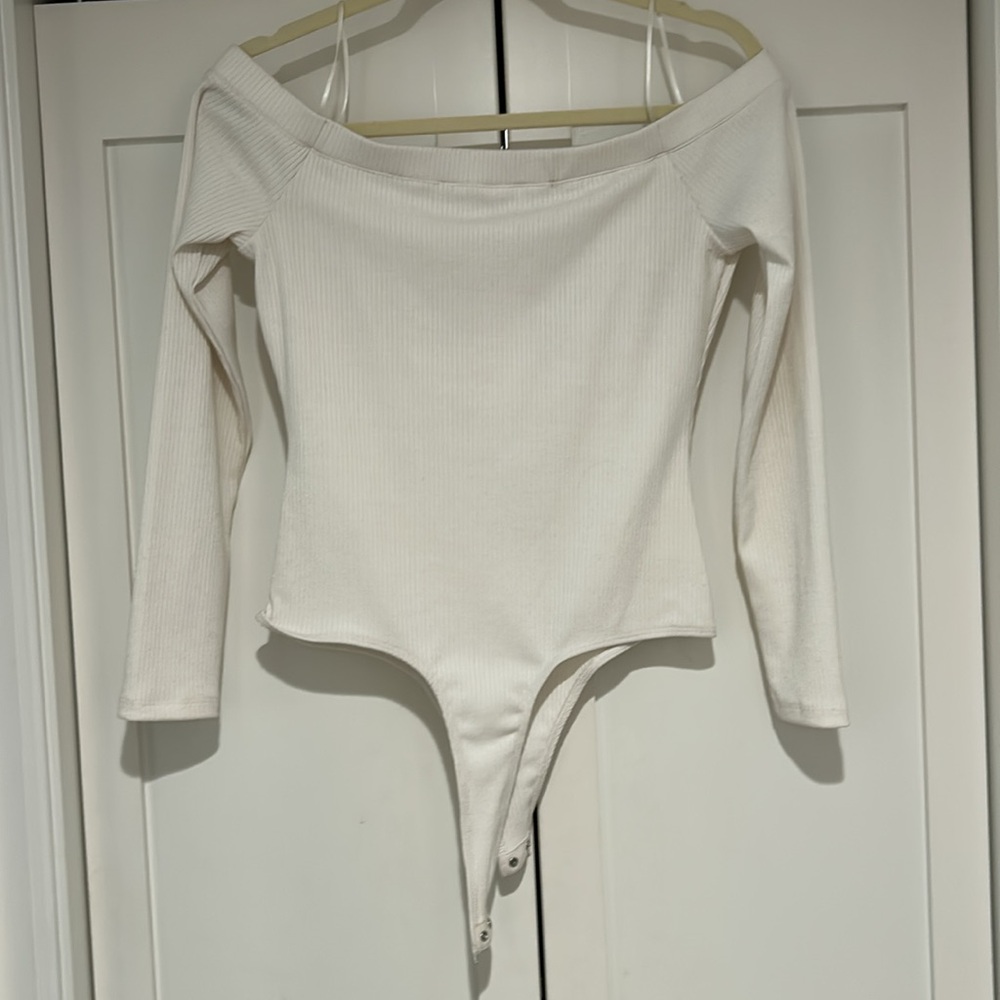 Astr Ribbed Cream Top - Picture 4 of 4